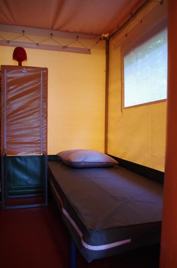 Hotel Camping La Bergerie La Chapelle-Achard Exteriér fotografie