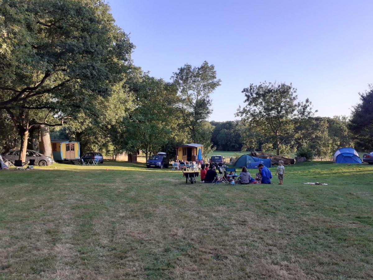 Hotel Camping La Bergerie La Chapelle-Achard Exteriér fotografie